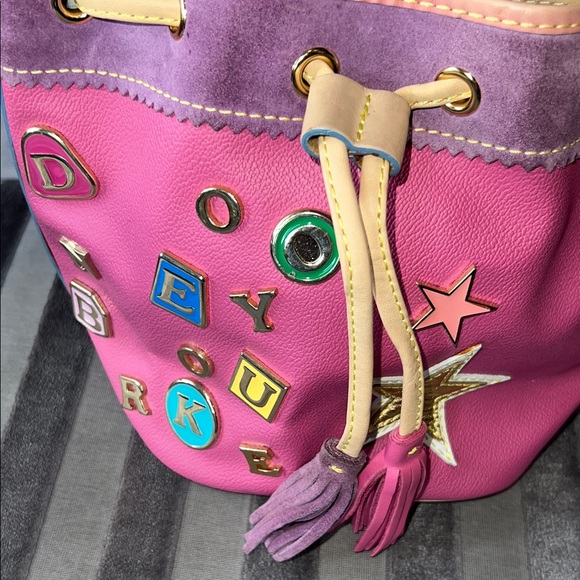 🎀🍭 Dooney & Bourke Superstar Charm Bucket Bag 🦄🌈 - Picture 4 of 7